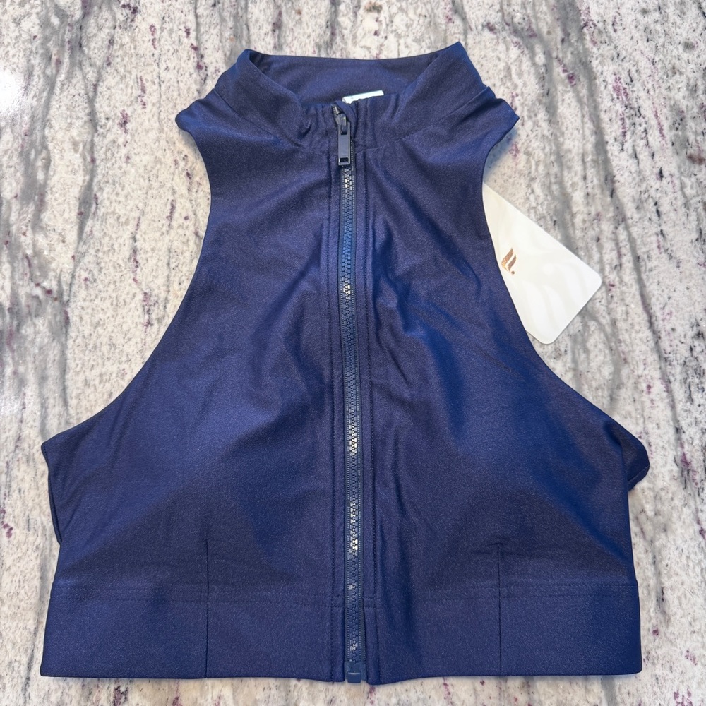 Fabletics Shiny Navy High Waisted Oasis Pocket Leggings & Leilani Tank Bundle - Picture 12 of 16